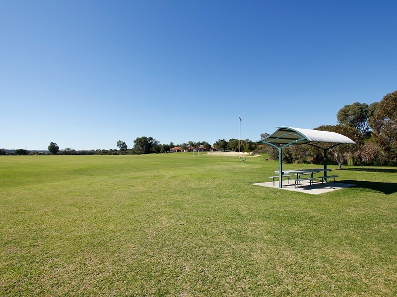 14 Somersby Gardens, Currambine WA 6028