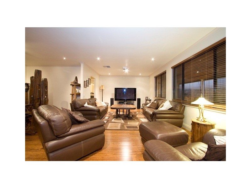 19 La Grange Loop, Currambine WA 6028