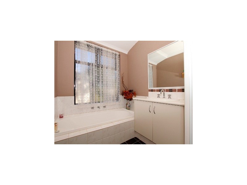 66 Turquoise Loop, Banksia Grove WA 6031