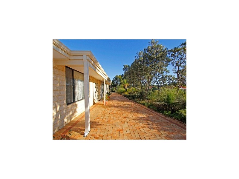 66 Turquoise Loop, Banksia Grove WA 6031