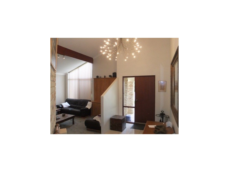 8 Keel Place, Ocean Reef WA 6027