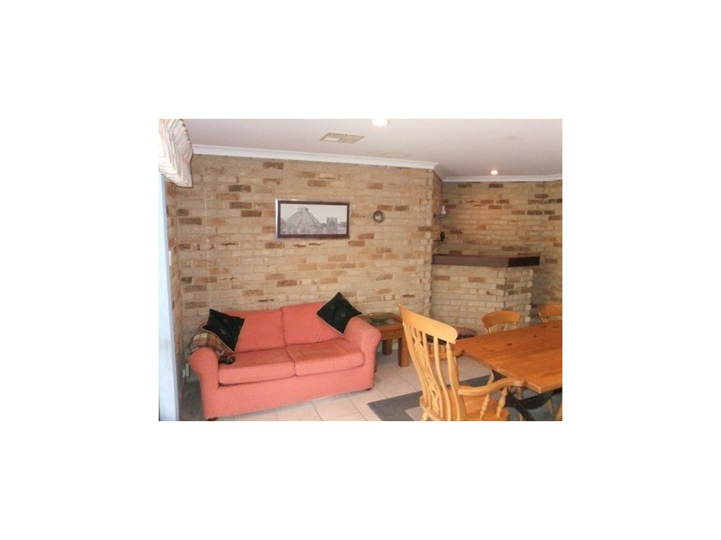 8 Keel Place, Ocean Reef WA 6027