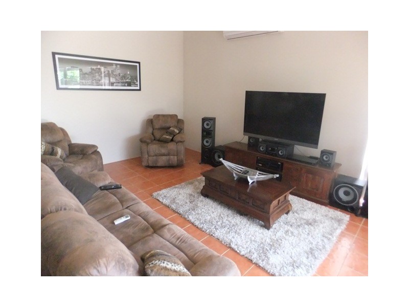 8 Galway Court, Mindarie WA 6030