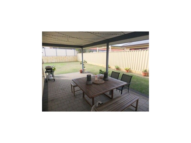 104 Ridgewood Boulevard, Ridgewood WA 6030