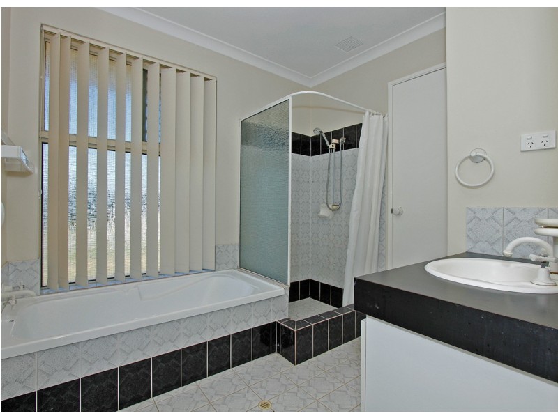 33 Haskell Gardens, Clarkson WA 6030
