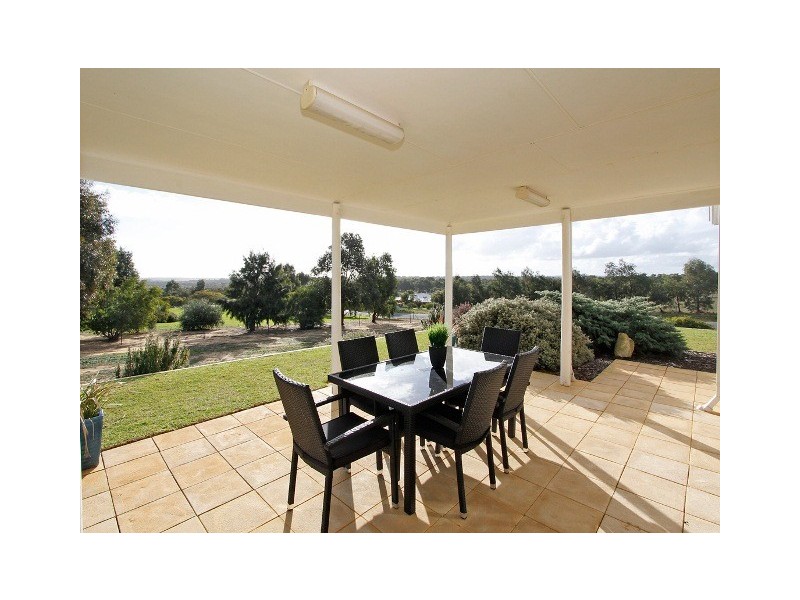 223 Sovereign Hill Drive, Gabbadah WA 6041