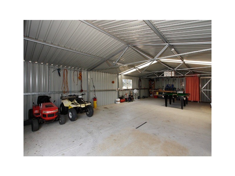 223 Sovereign Hill Drive, Gabbadah WA 6041