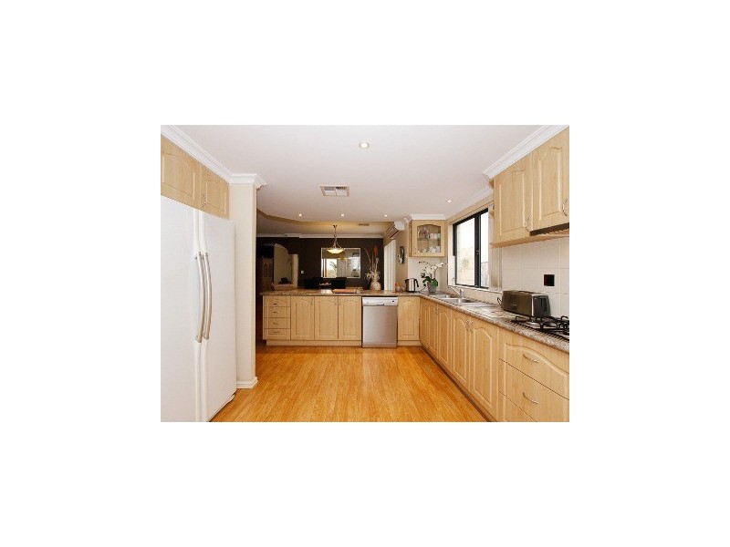 4 San Remo Bend, Clarkson WA 6030