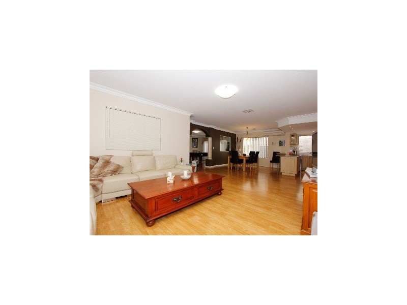 4 San Remo Bend, Clarkson WA 6030