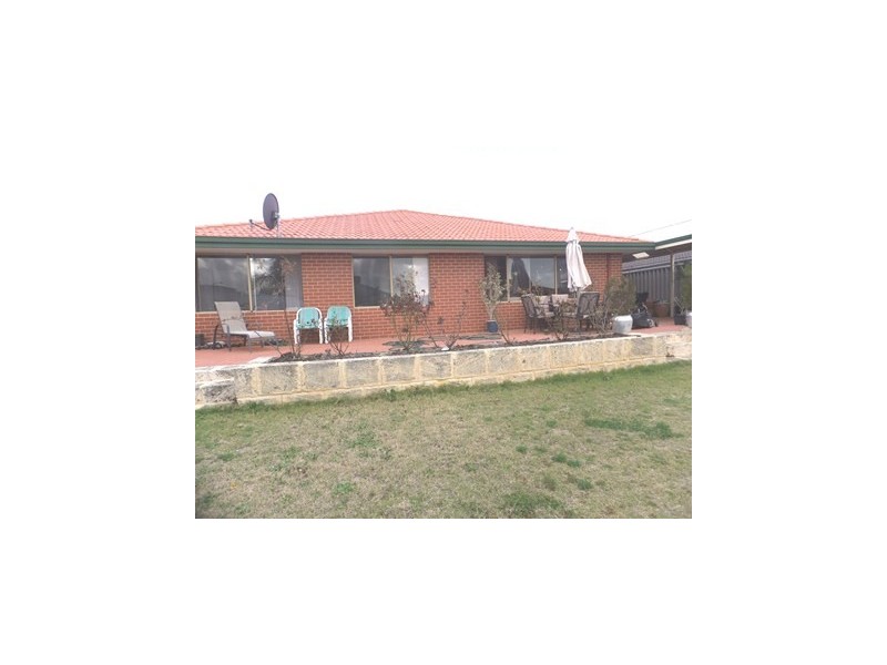 34 Minjah Circuit, Carramar WA 6031