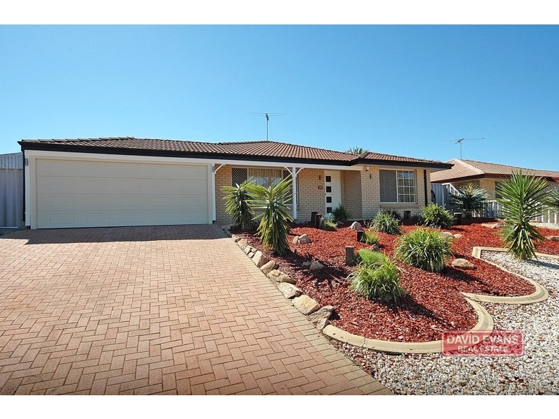 16 Shinners Green, Clarkson WA 6030