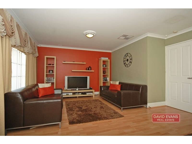 16 Shinners Green, Clarkson WA 6030