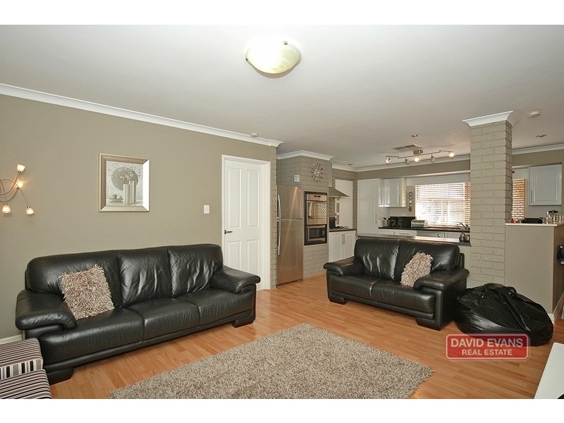 16 Shinners Green, Clarkson WA 6030