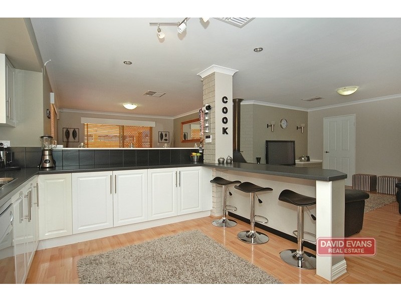 16 Shinners Green, Clarkson WA 6030