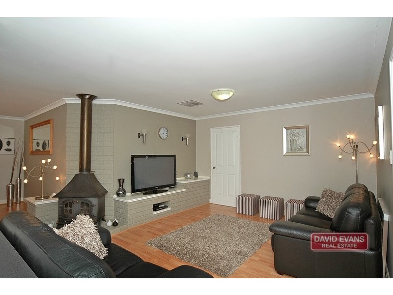 16 Shinners Green, Clarkson WA 6030