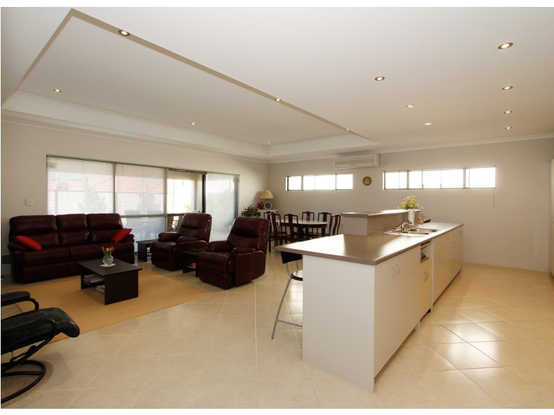 40 Injidup Loop, Clarkson WA 6030