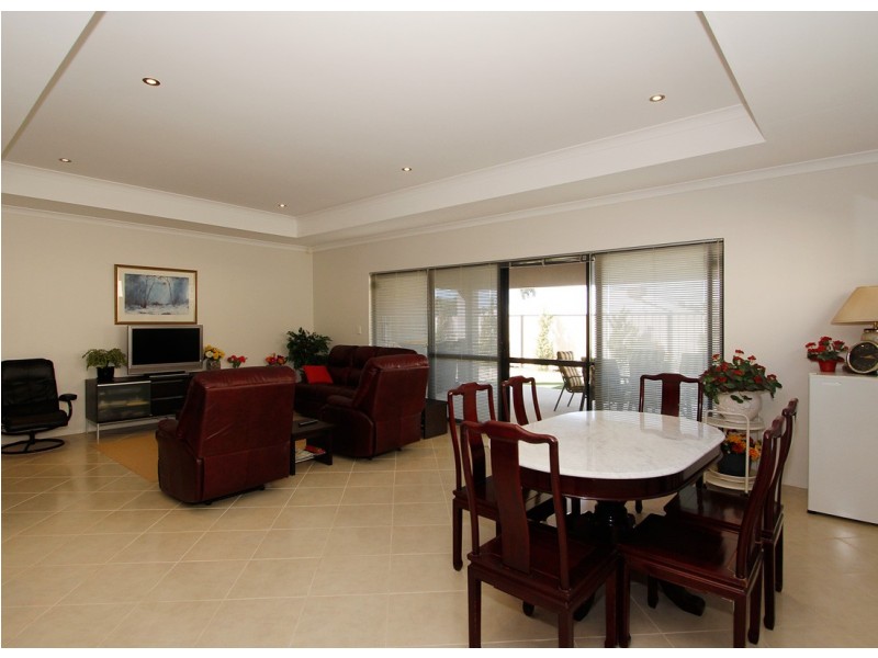40 Injidup Loop, Clarkson WA 6030