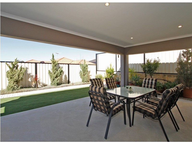 40 Injidup Loop, Clarkson WA 6030