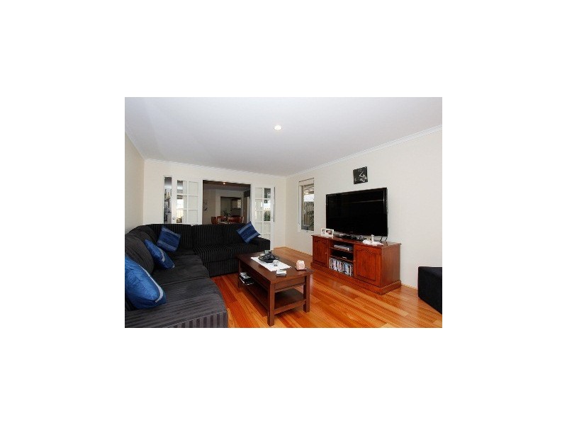 10 Kilgetty Gate, Butler WA 6036