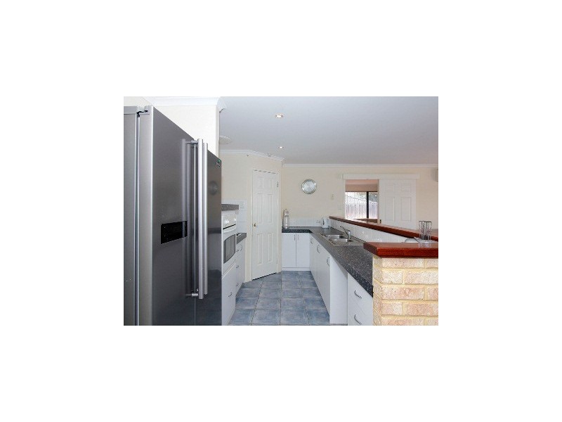 77 Waring Green, Clarkson WA 6030