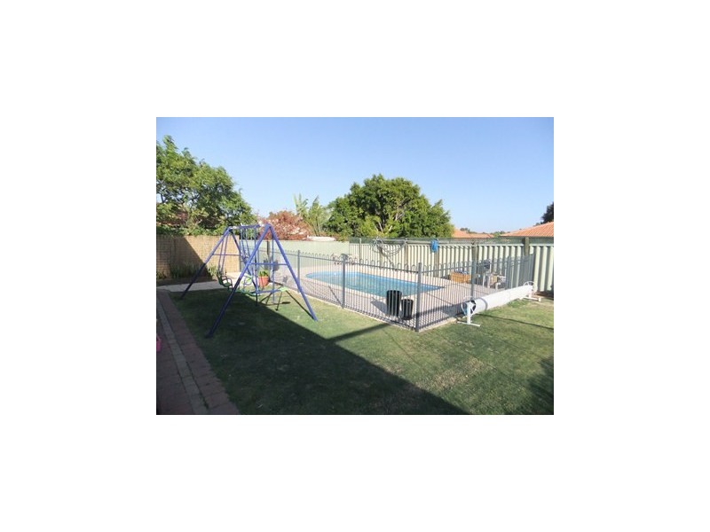 11 Namoi Turn, Merriwa WA 6030