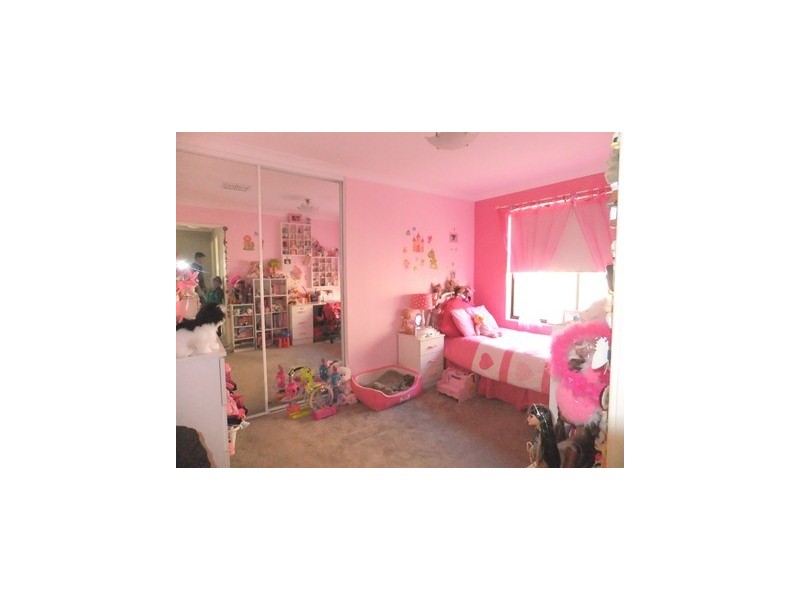 17 Hillsborough Parkway, Ridgewood WA 6030