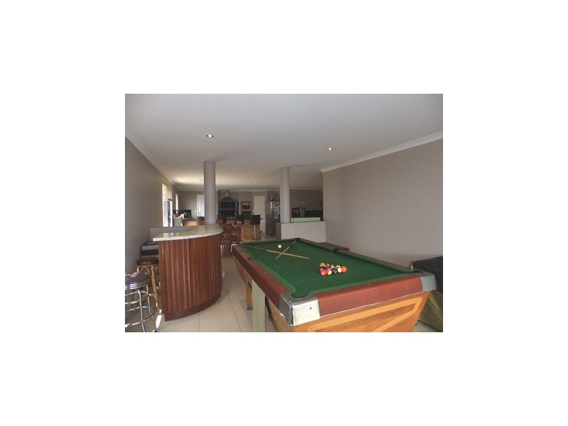 17 Hillsborough Parkway, Ridgewood WA 6030