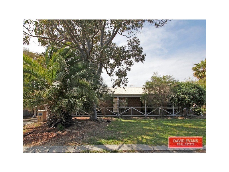 1 Perrin Crest, Clarkson WA 6030