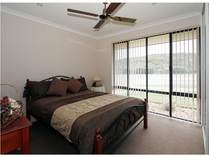 24 Kahana Parkway, Butler WA 6036