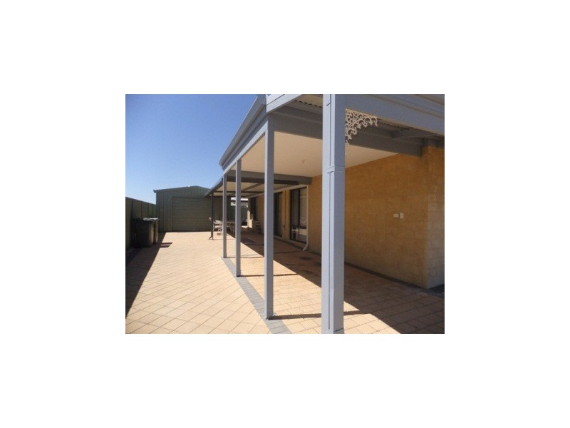 25 Adelong Circuit, Merriwa WA 6030