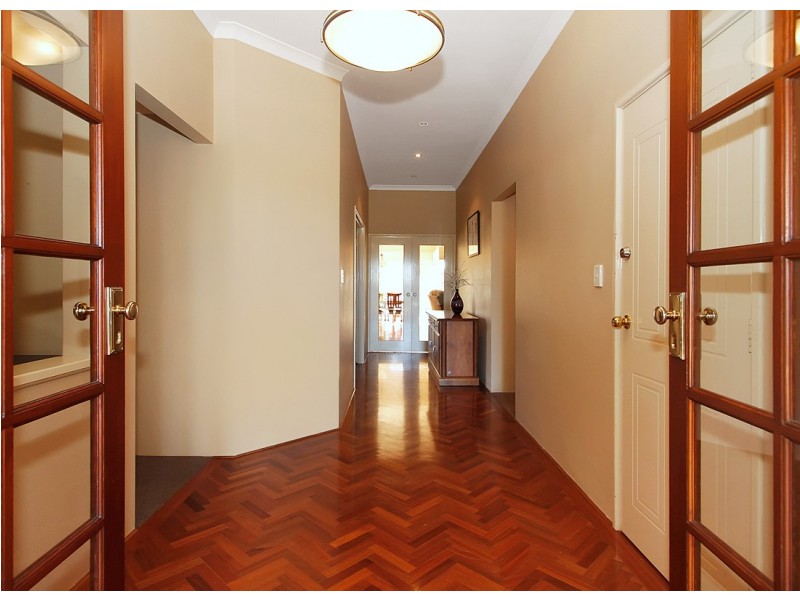 5 Halifax Boulevard, Mindarie WA 6030