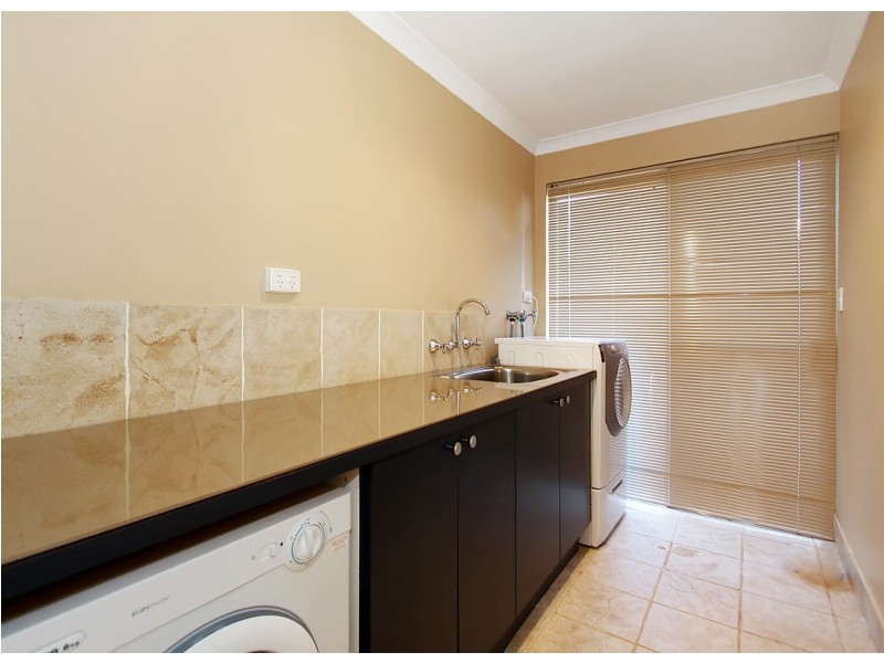 5 Halifax Boulevard, Mindarie WA 6030