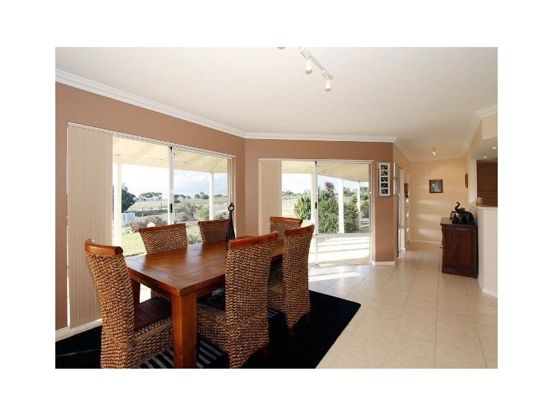 223 Sovereign Hill Drive, Gabbadah WA 6041