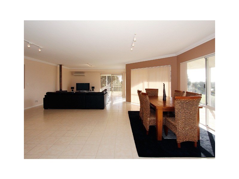 223 Sovereign Hill Drive, Gabbadah WA 6041