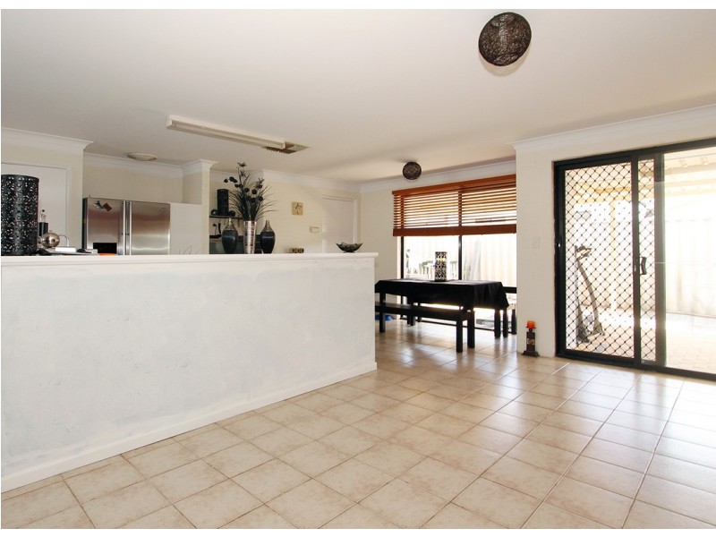 47 Peridot Turn, Banksia Grove WA 6031