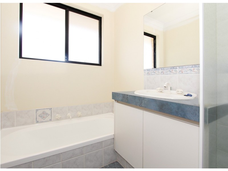 47 Peridot Turn, Banksia Grove WA 6031