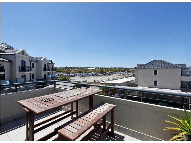 28-1 Sunlander Drive, Currambine WA 6028