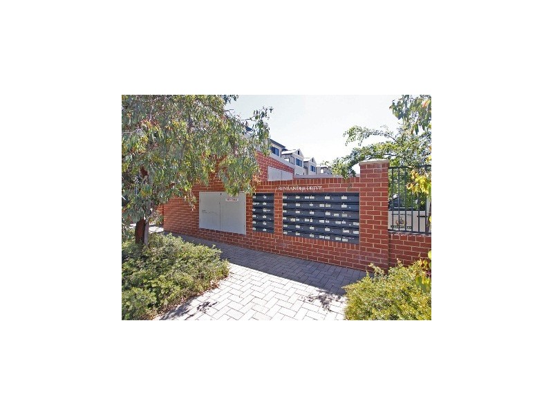 28-1 Sunlander Drive, Currambine WA 6028