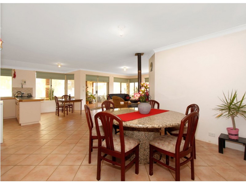 13 Warrup Road, Gabbadah WA 6041