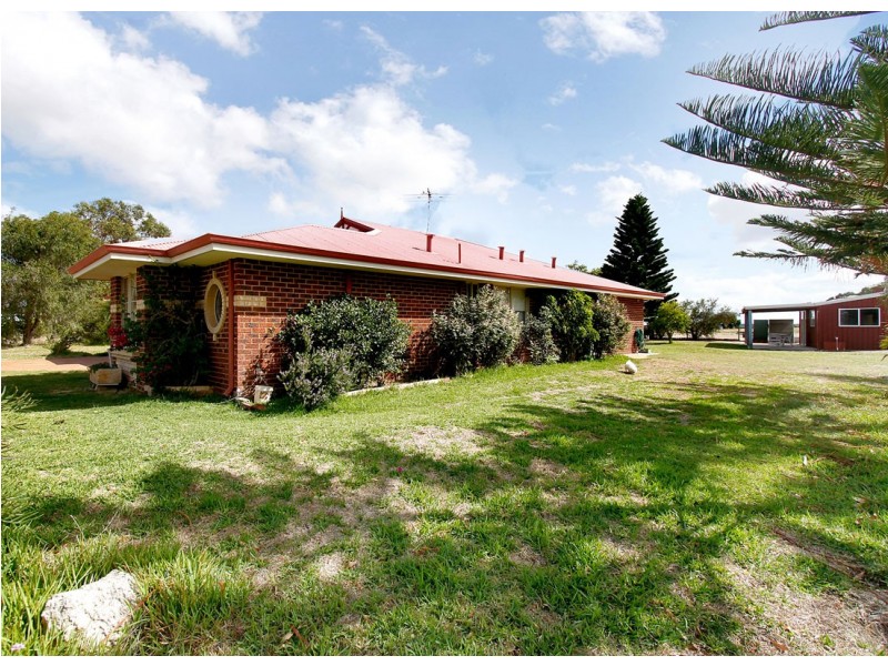 13 Warrup Road, Gabbadah WA 6041