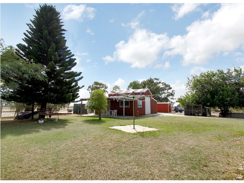 13 Warrup Road, Gabbadah WA 6041