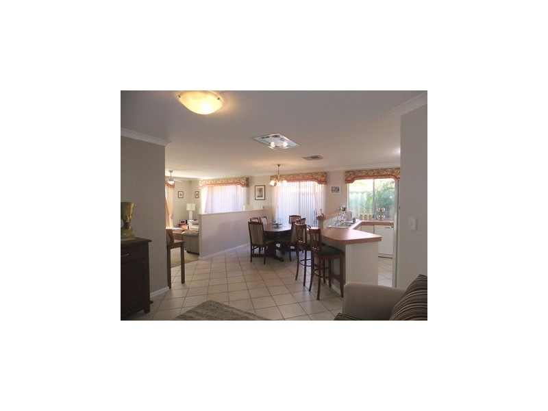 4 Cassano Boulevard, Clarkson WA 6030