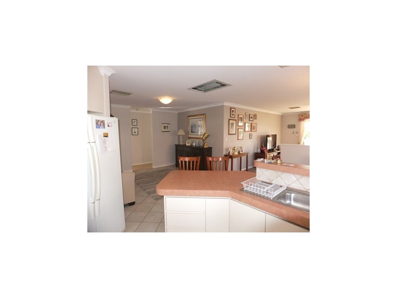 4 Cassano Boulevard, Clarkson WA 6030