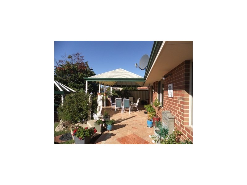 4 Cassano Boulevard, Clarkson WA 6030