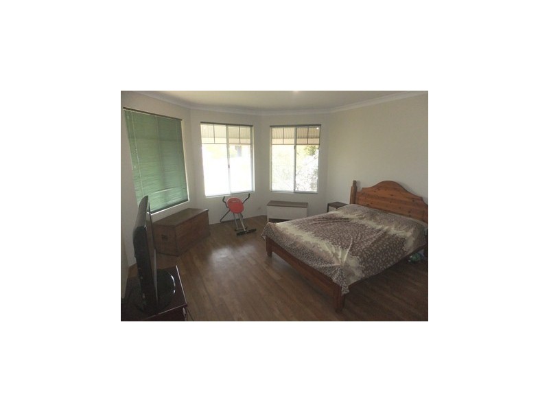 8 Malacca Way, Mindarie WA 6030