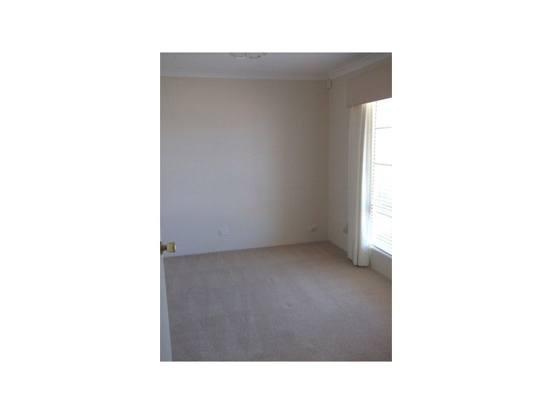 11 Jenolan Way, Merriwa WA 6030