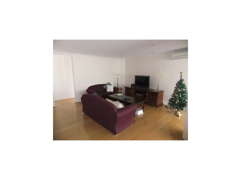 2 Lower Keys Drive, Clarkson WA 6030