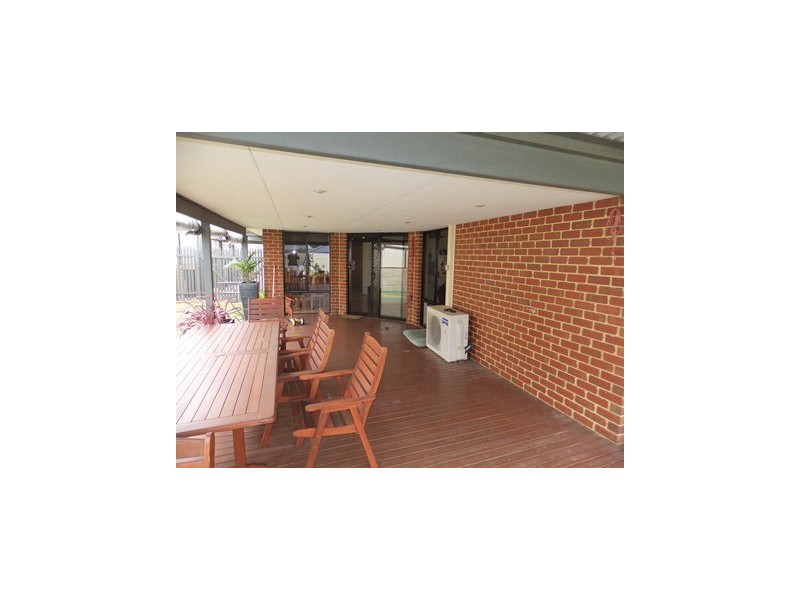 2 Lower Keys Drive, Clarkson WA 6030