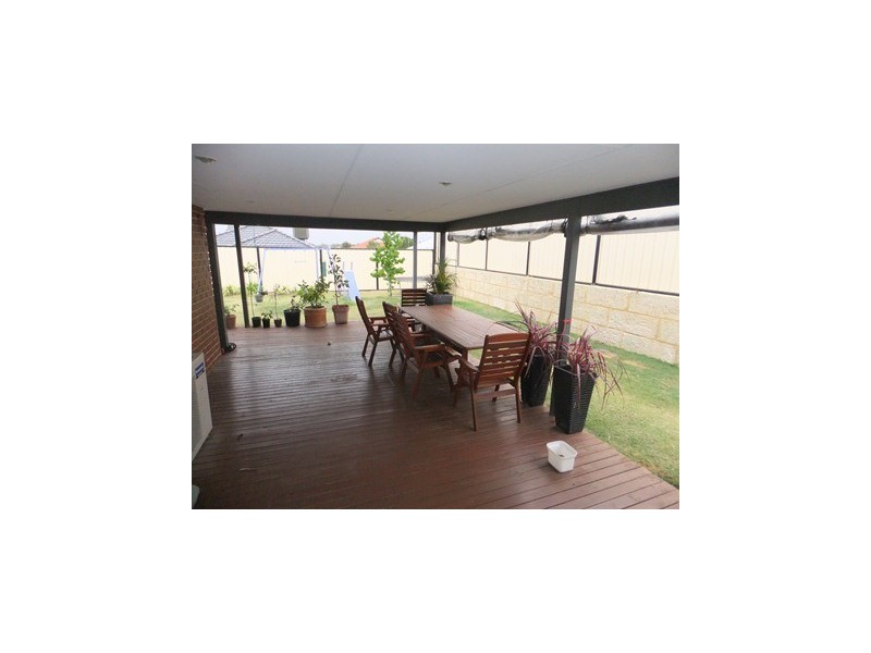 2 Lower Keys Drive, Clarkson WA 6030