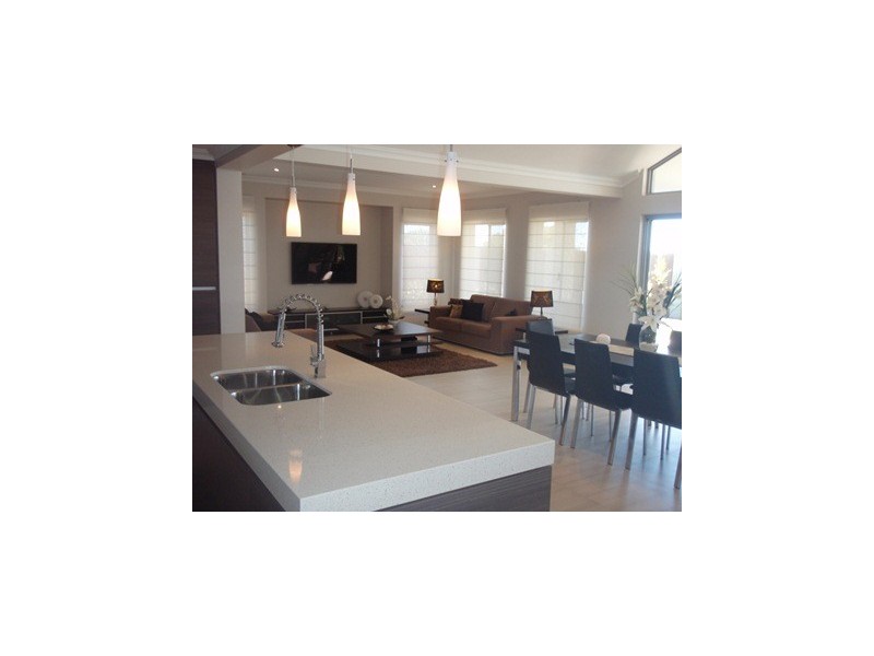 14 Caravel Approach, Jindalee WA 6036